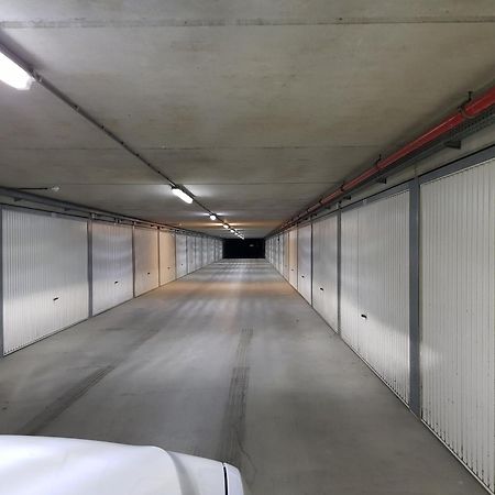 Koksijde Zeedijk La Digue 102 Appartement Met Garage - Lateraal Zeezicht Bagian luar foto