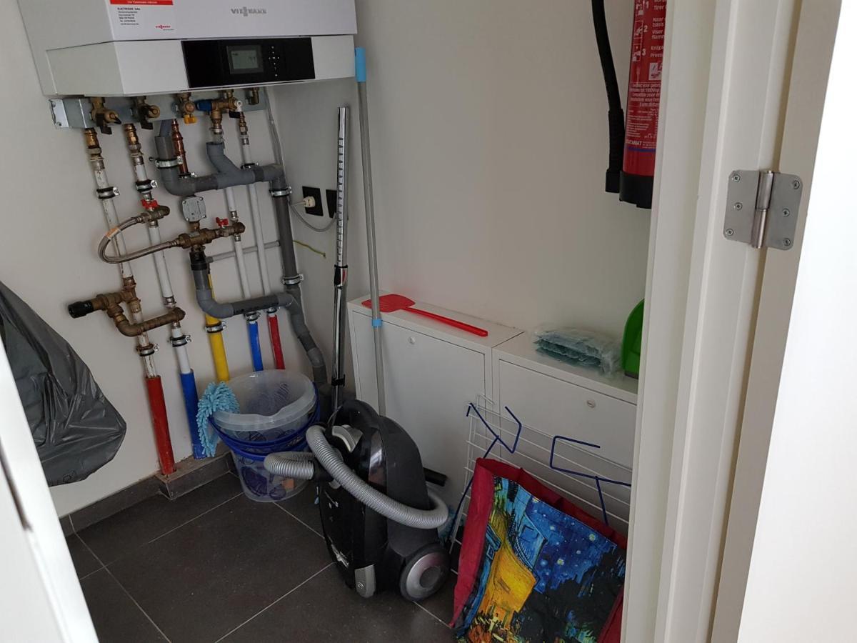 Koksijde Zeedijk La Digue 102 Appartement Met Garage - Lateraal Zeezicht Bagian luar foto